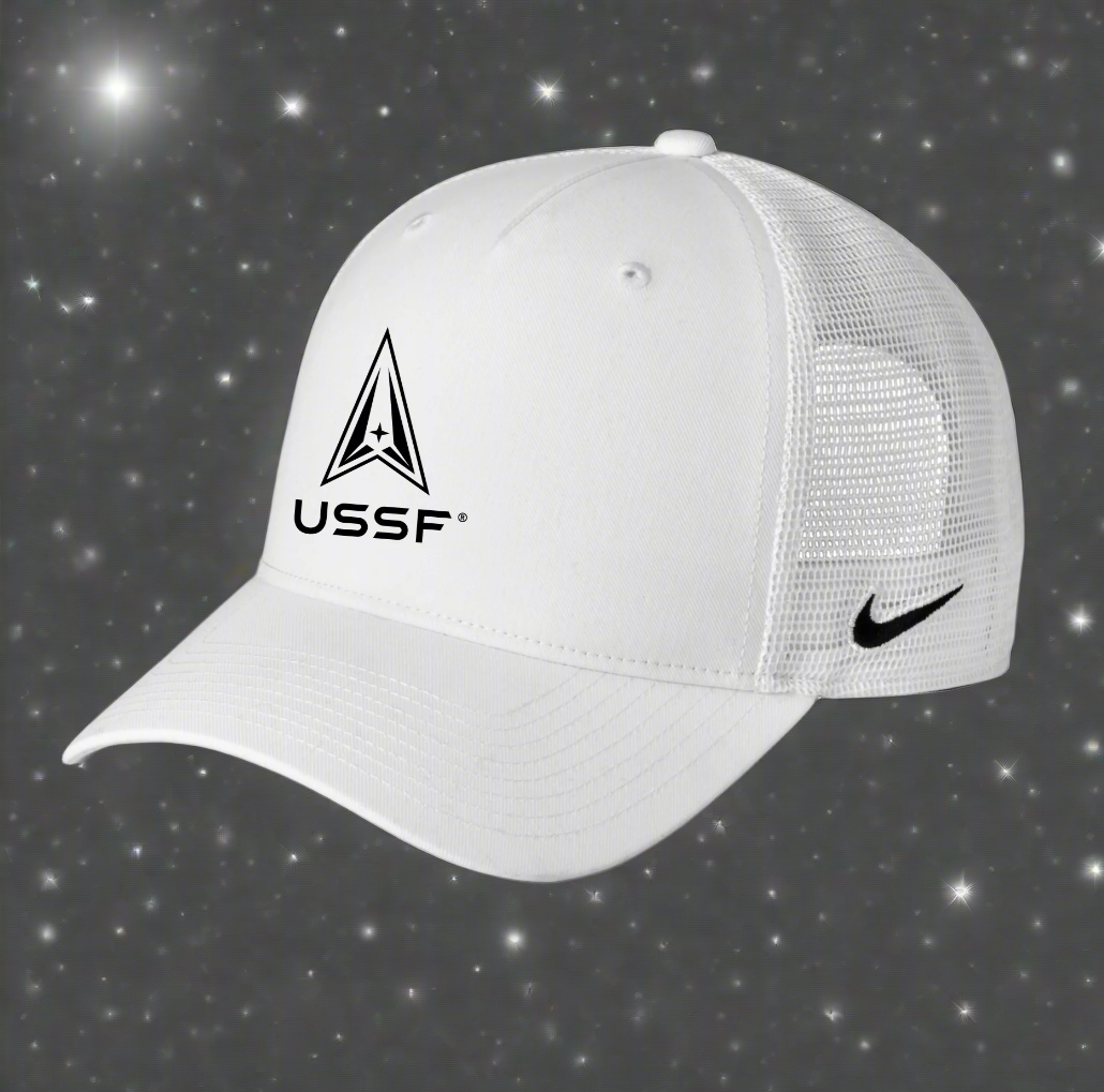 Nike Golf Snapback Mesh Trucker Cap